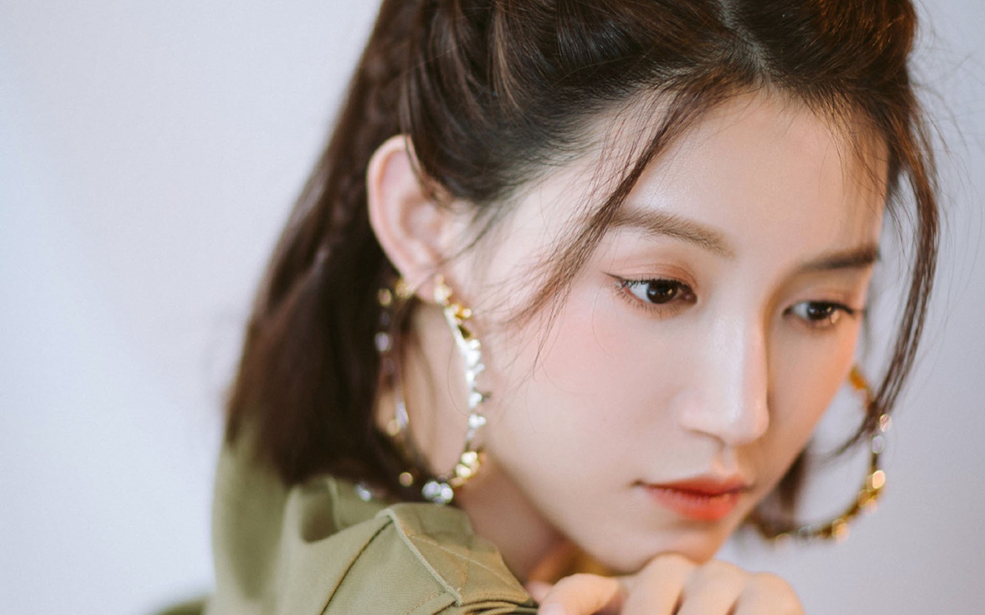 双线奏凯,萨拉赫绝杀定江山,拜仁铁蹄踏破丹麦防线