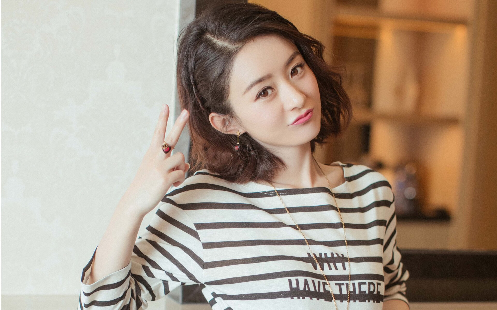 斯通斯，攻防两端的沉默主宰