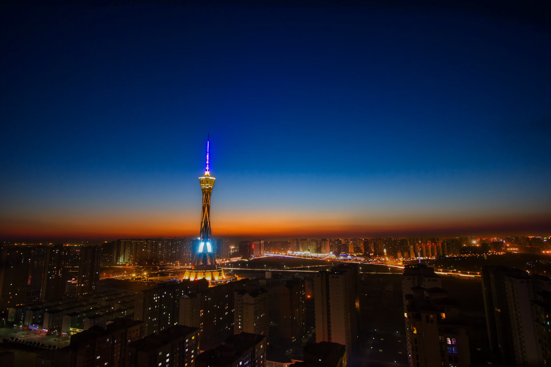 2026世界杯E组暗战,登贝莱引领快速反击,波兰锋线撕裂泰国防线